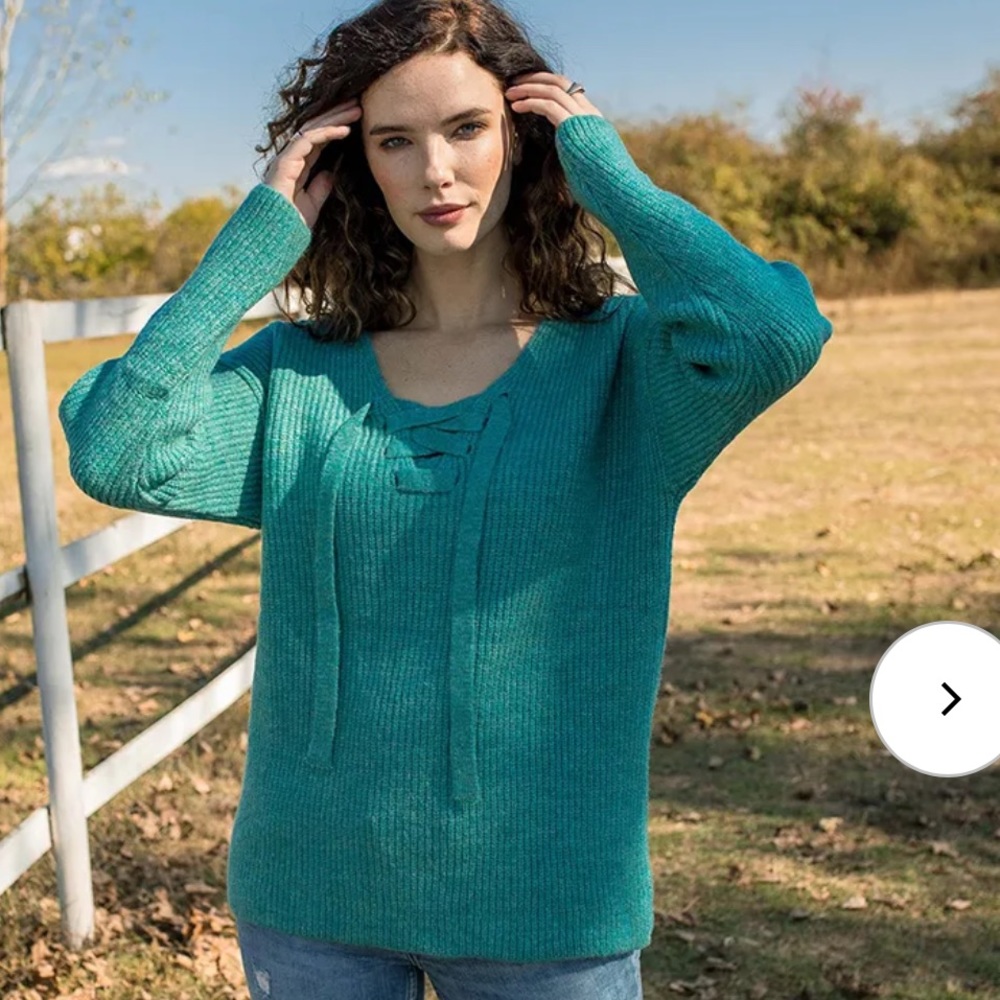 Milan Kiss Exclusive Mint Lace-Up V-Neck Sweater size medium new with tag